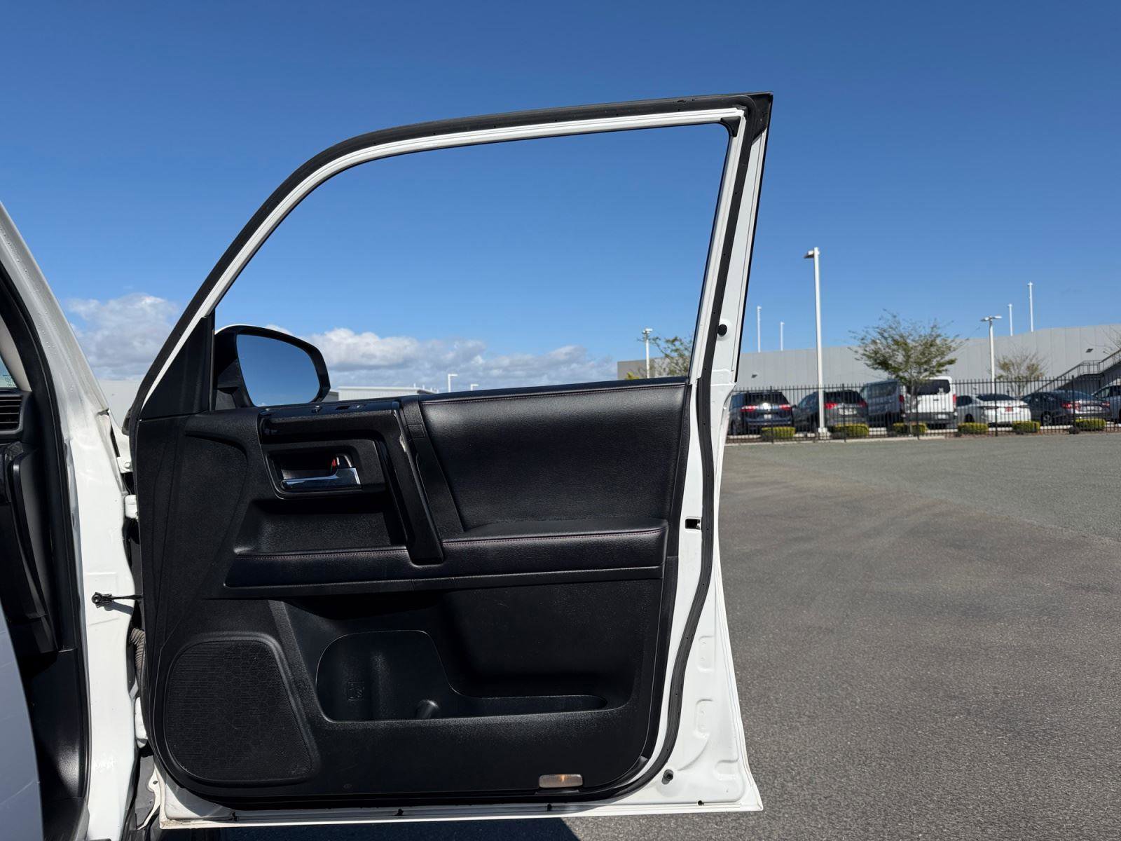 Used 2019 Toyota 4Runner TRD Off-Road Premium AWD/4WD image 16