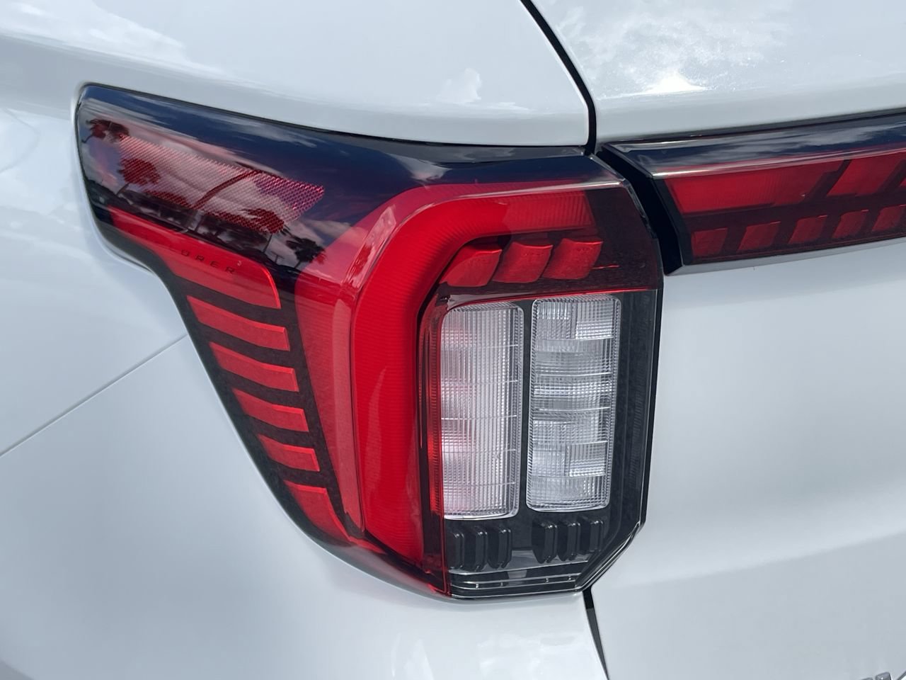 New 2026 Ford Explorer Active w/ Active Comfort Package AWD/4WD image 8