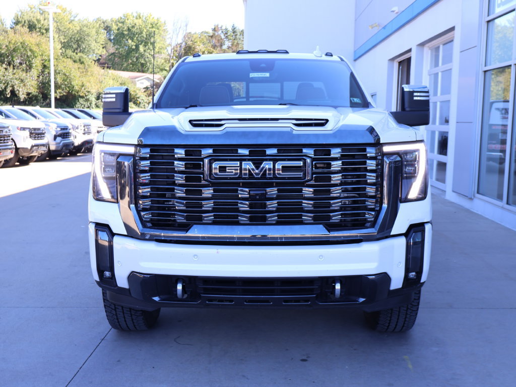 Certified 2024 GMC Sierra 2500 Denali Ultimate AWD/4WD image 5