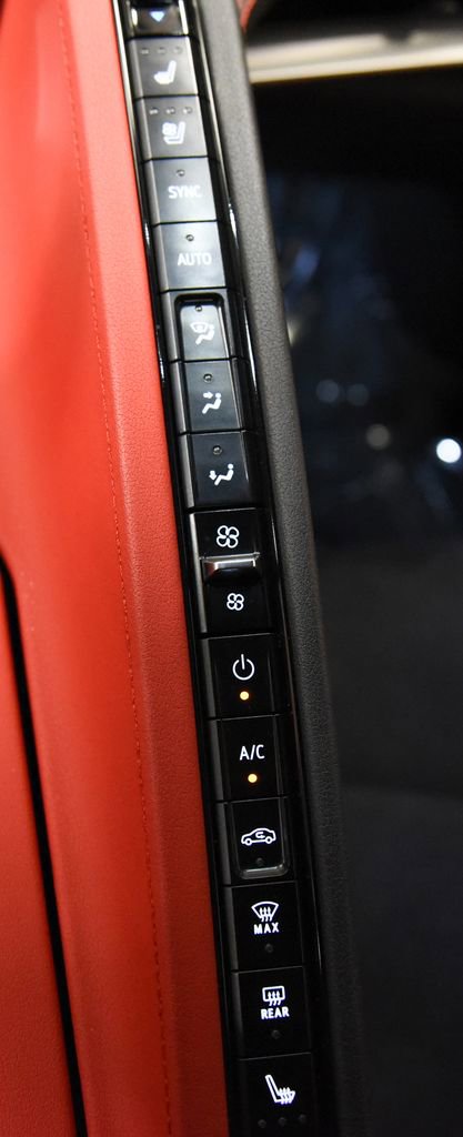 Used 2021 Chevrolet Corvette Stingray Preferred Cpe w/ 2LT image 34