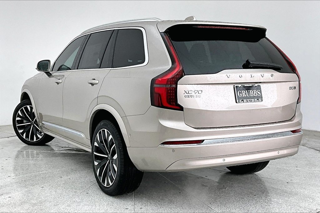 New 2026 Volvo XC90 B5 Plus AWD/4WD image 4