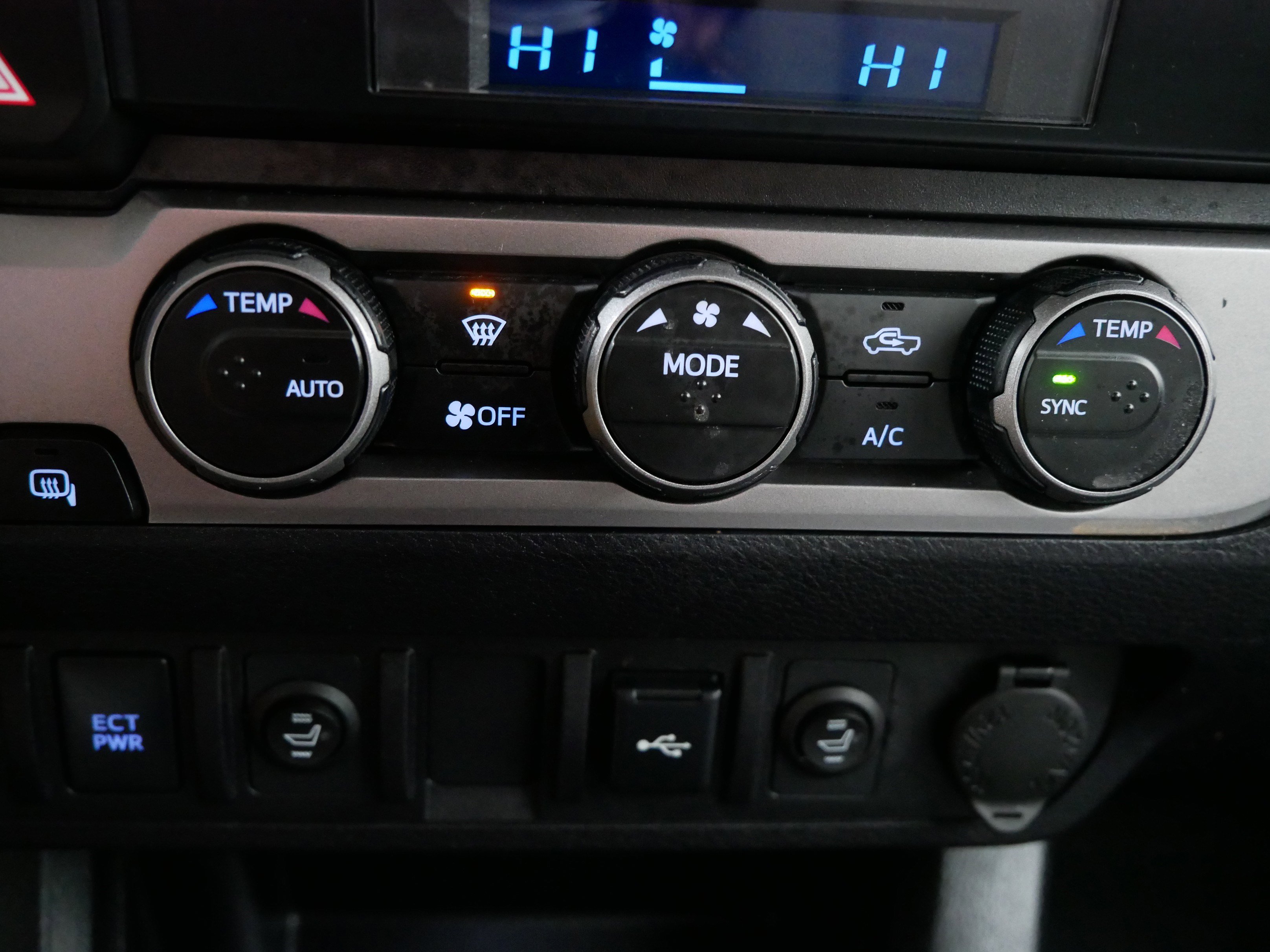 Used 2022 Subaru Outback Limited XT image 47