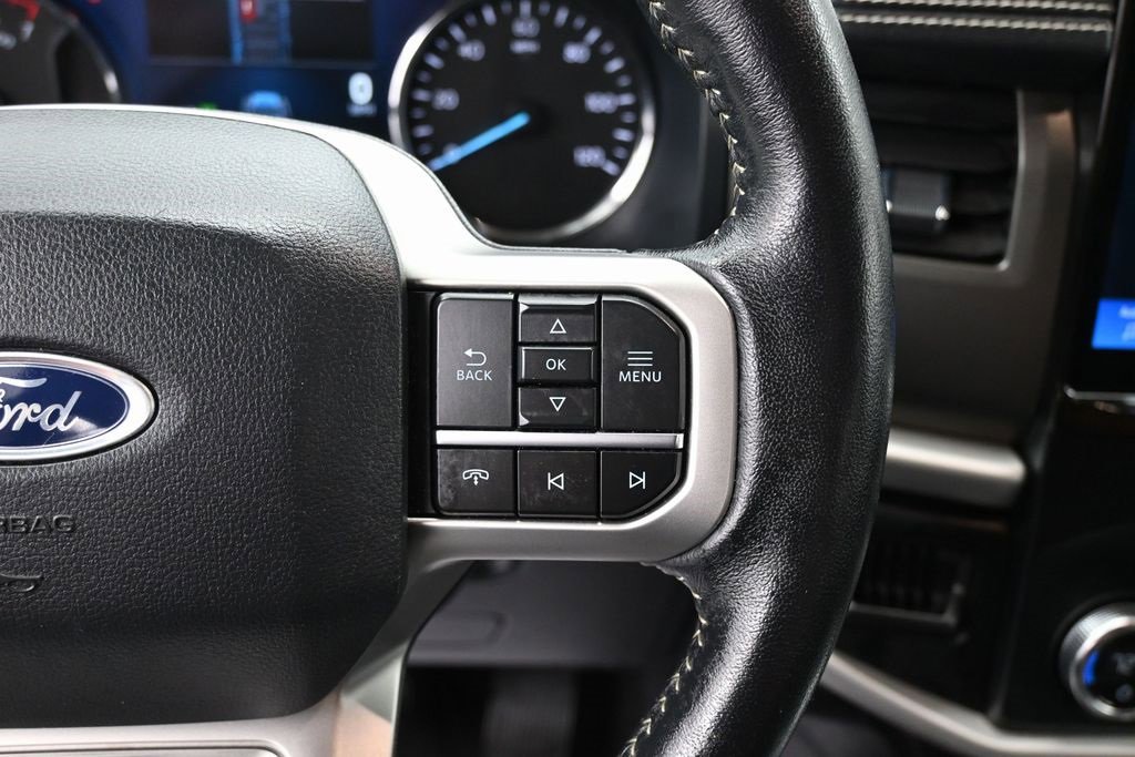 Used 2024 Ford Expedition XLT image 21