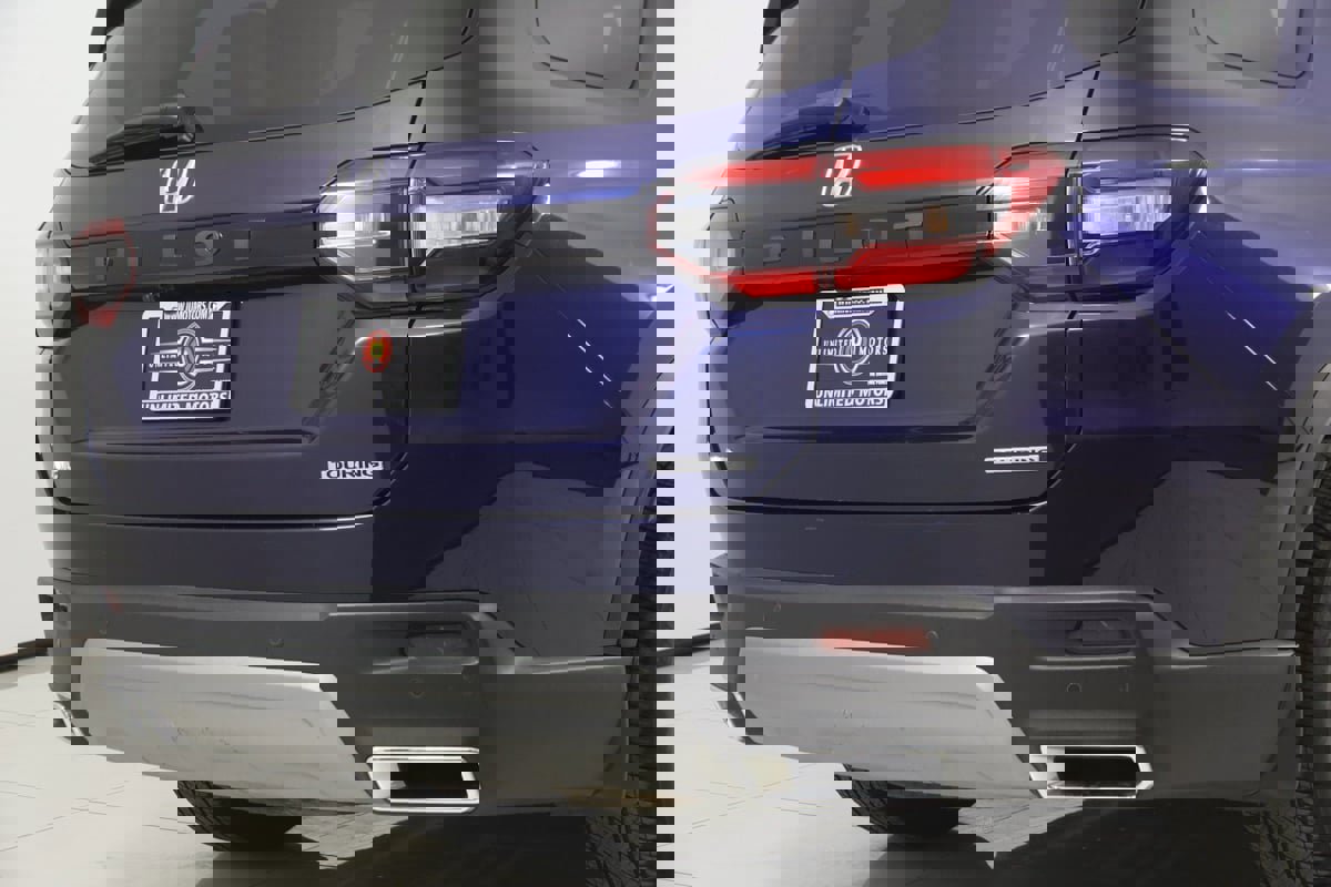 Used 2024 Honda Pilot Touring image 45