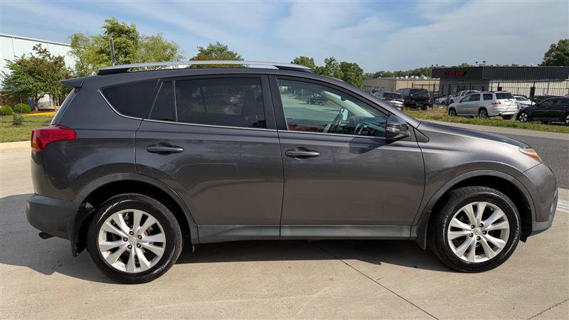 Used 2014 Toyota RAV4 Limited w/ Technology Package AWD/4WD image 6