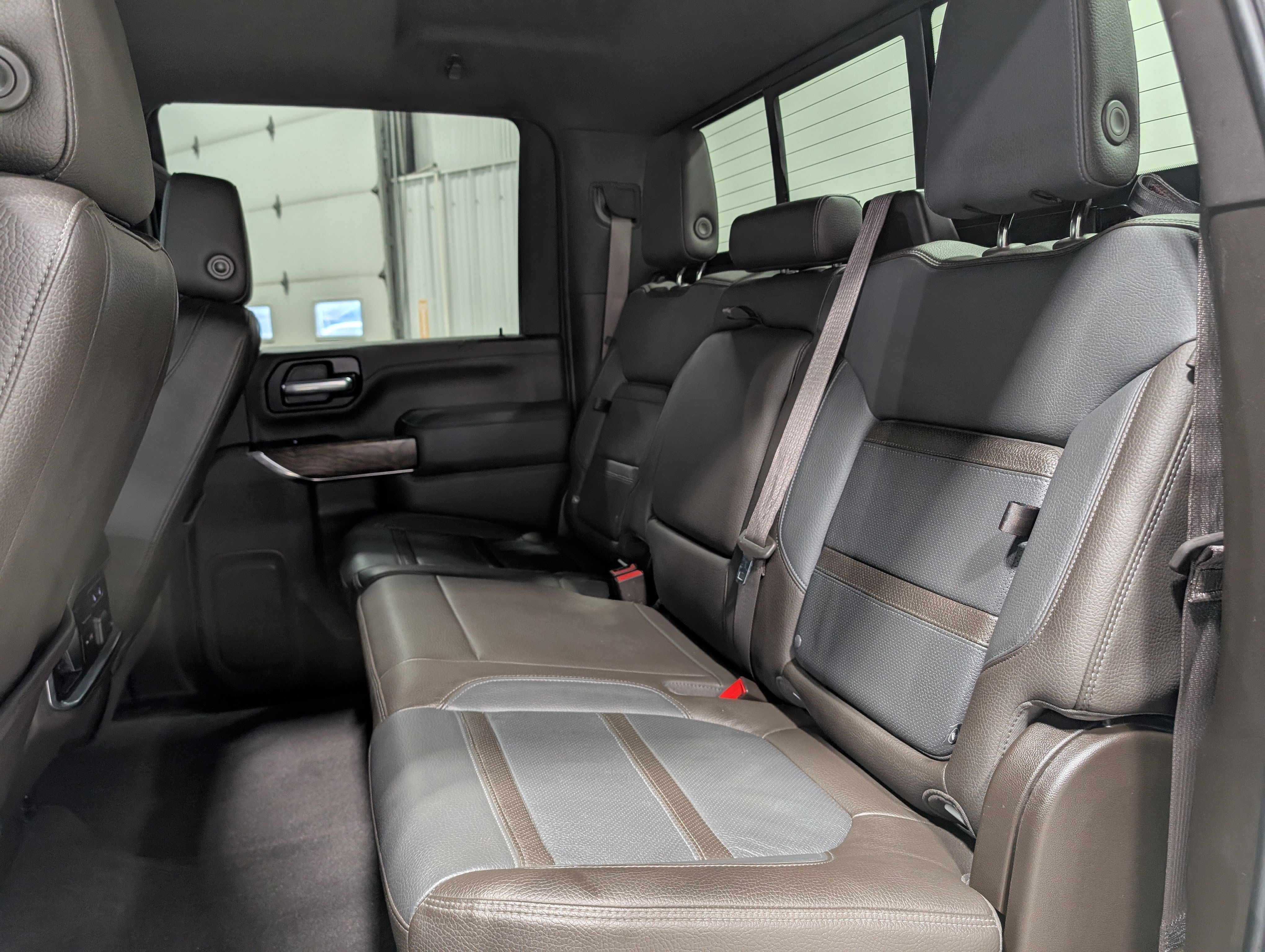 Used 2020 GMC Sierra 2500 Denali w/ Denali Ultimate Package AWD/4WD image 18