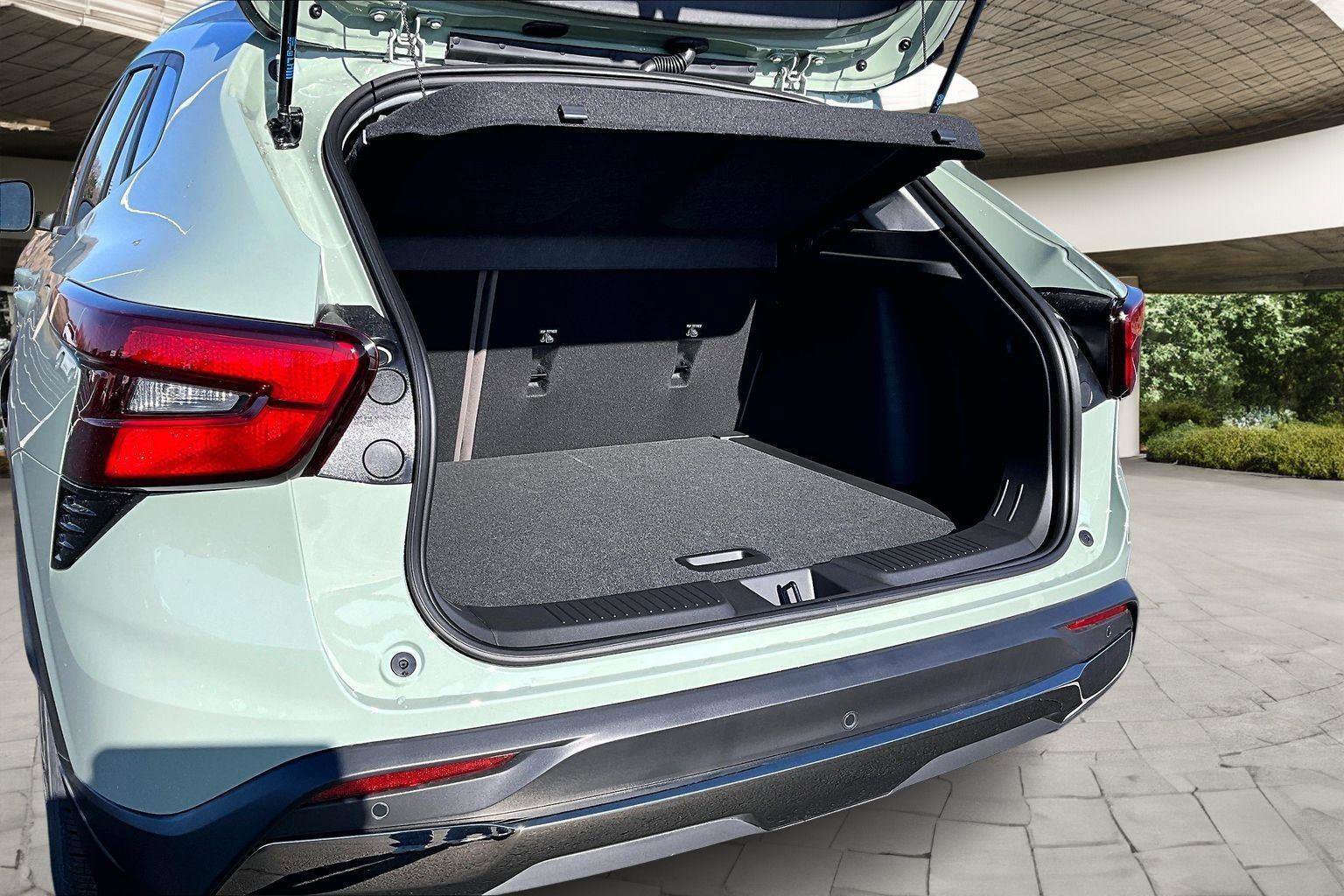 New 2026 Chevrolet Trax ACTIV w/ Sunroof Package image 5