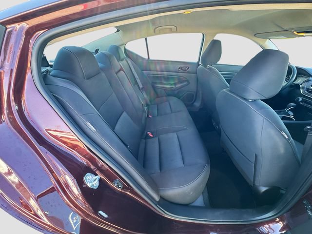 Used 2024 Nissan Altima 2.5 SV FWD image 24