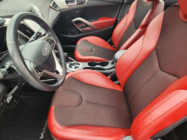 Used 2012 Hyundai Veloster w/ Tech Pkg FWD image 10