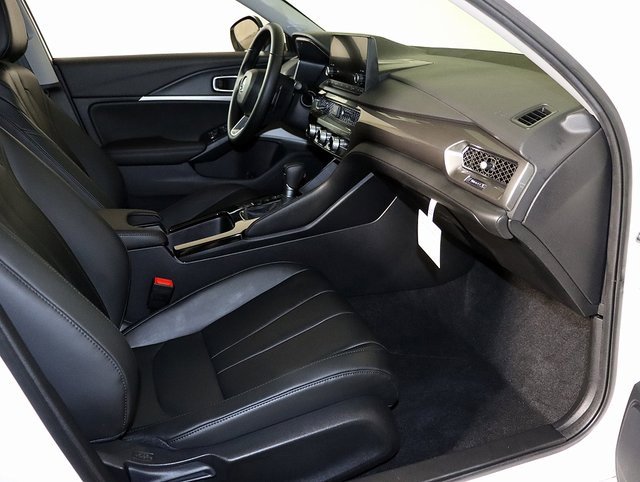 Certified 2025 Acura Integra image 31