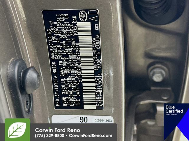 Used 2018 Toyota Corolla LE FWD image 32