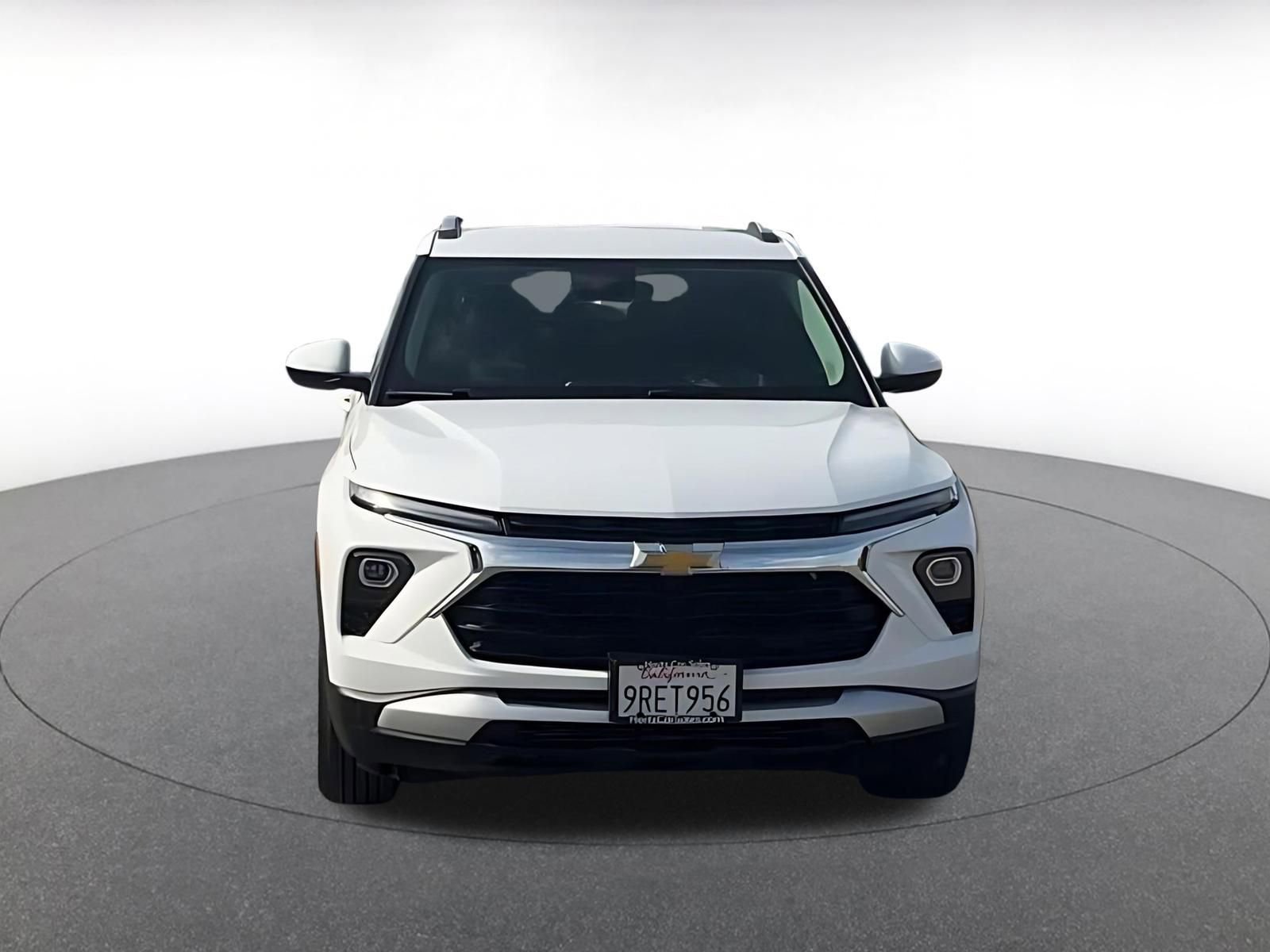 Used 2025 Chevrolet TrailBlazer LT image 3