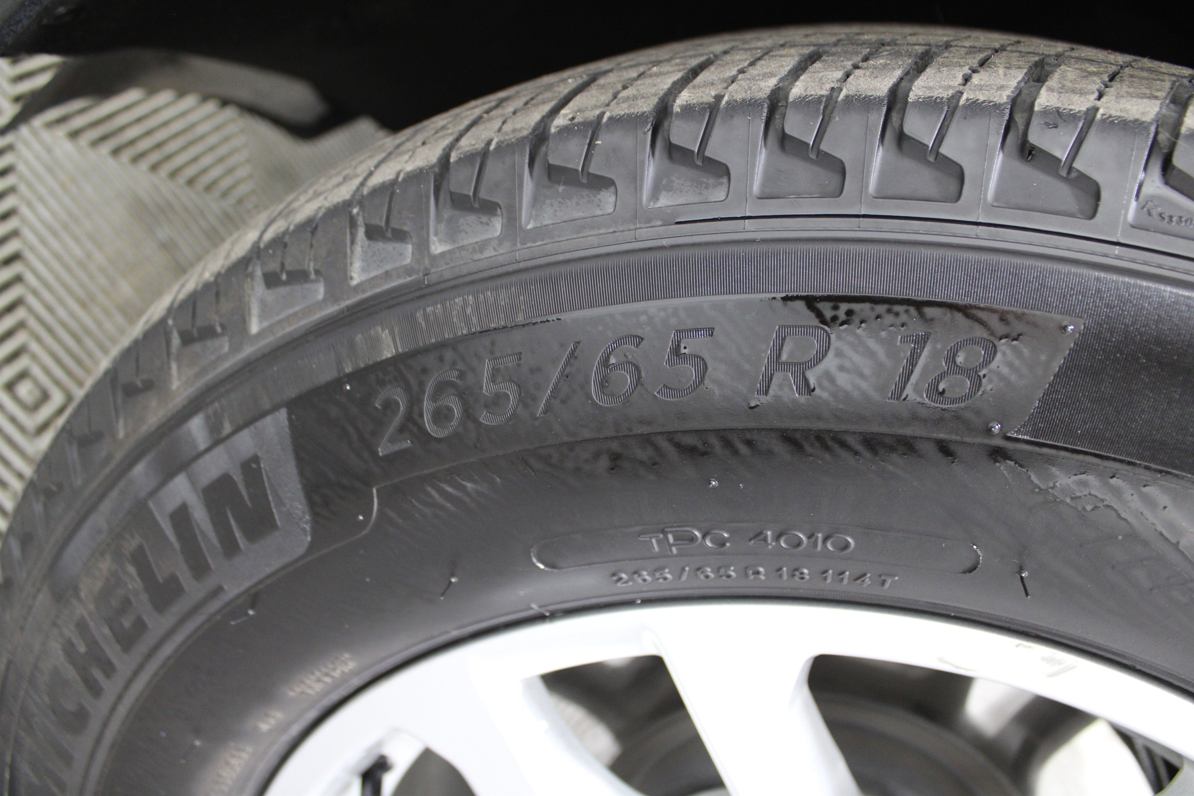 Used 2024 Chevrolet Tahoe LT w/ Luxury Package image 45