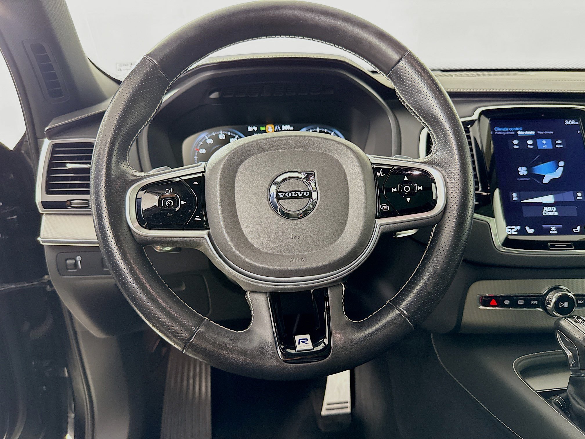 Used 2019 Volvo XC90 T6 R-Design w/ Advanced Package AWD/4WD image 12