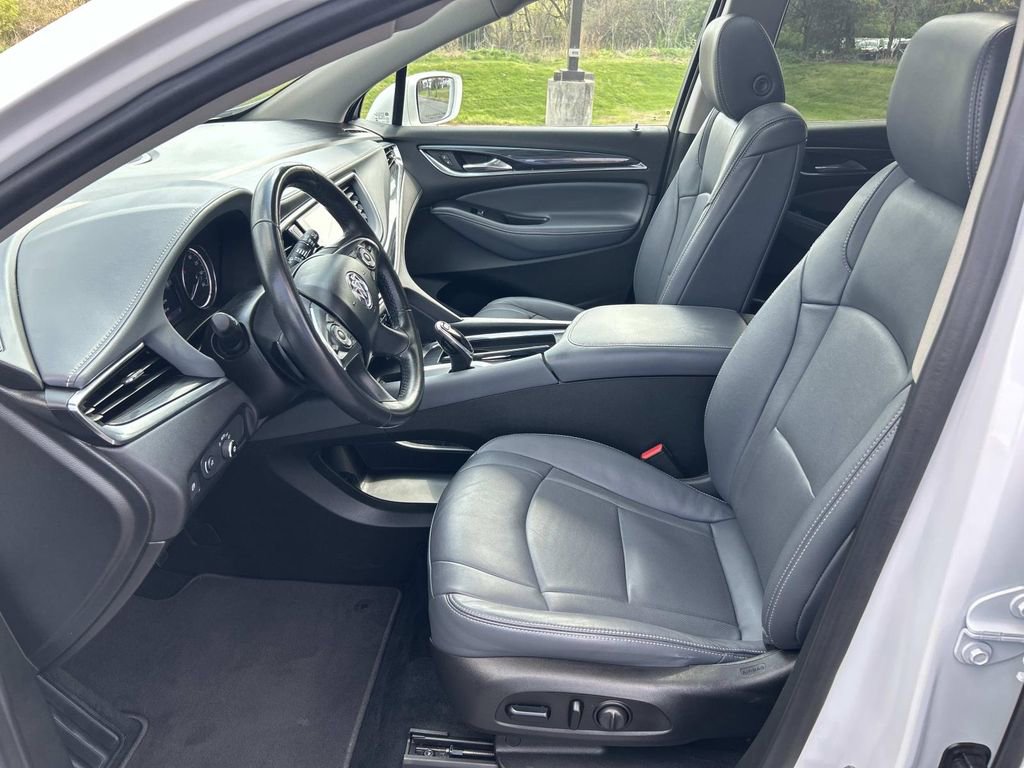 Used 2020 Buick Enclave Essence w/ Sport Touring Edition image 22