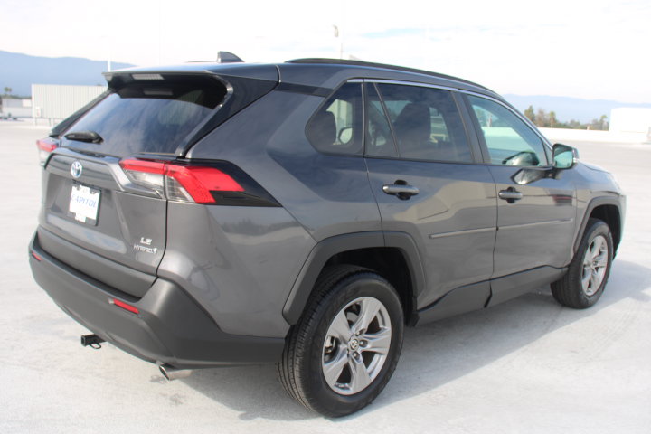 Certified 2024 Toyota RAV4 LE AWD/4WD image 3