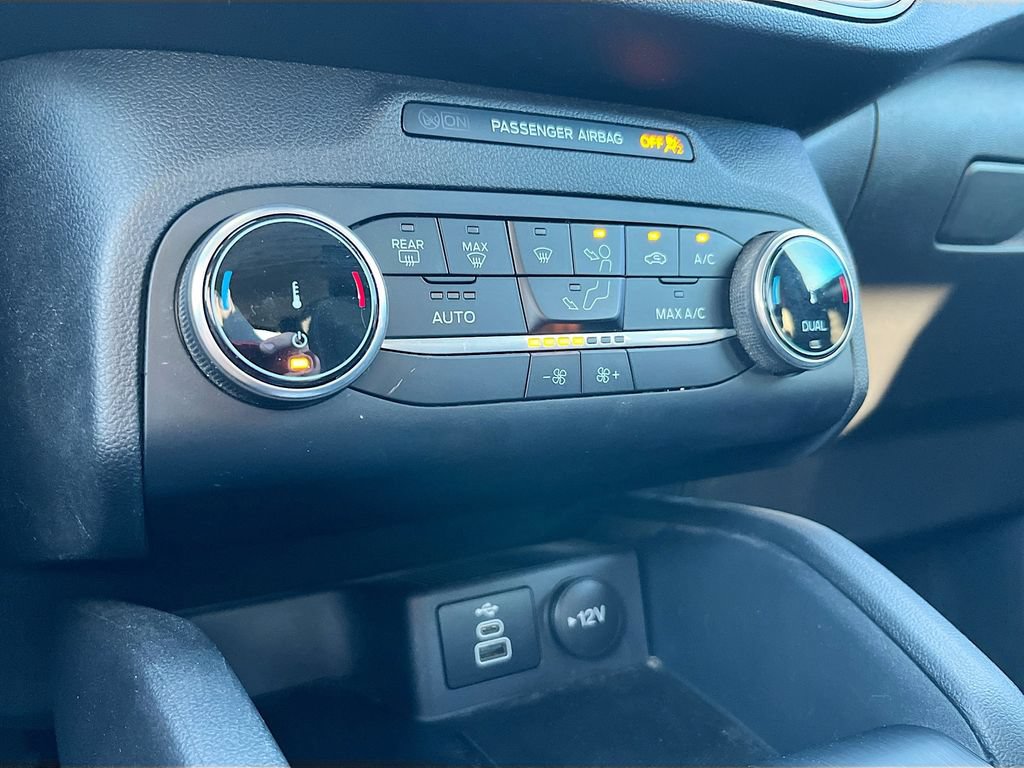 Used 2025 Ford Escape Active AWD/4WD image 15