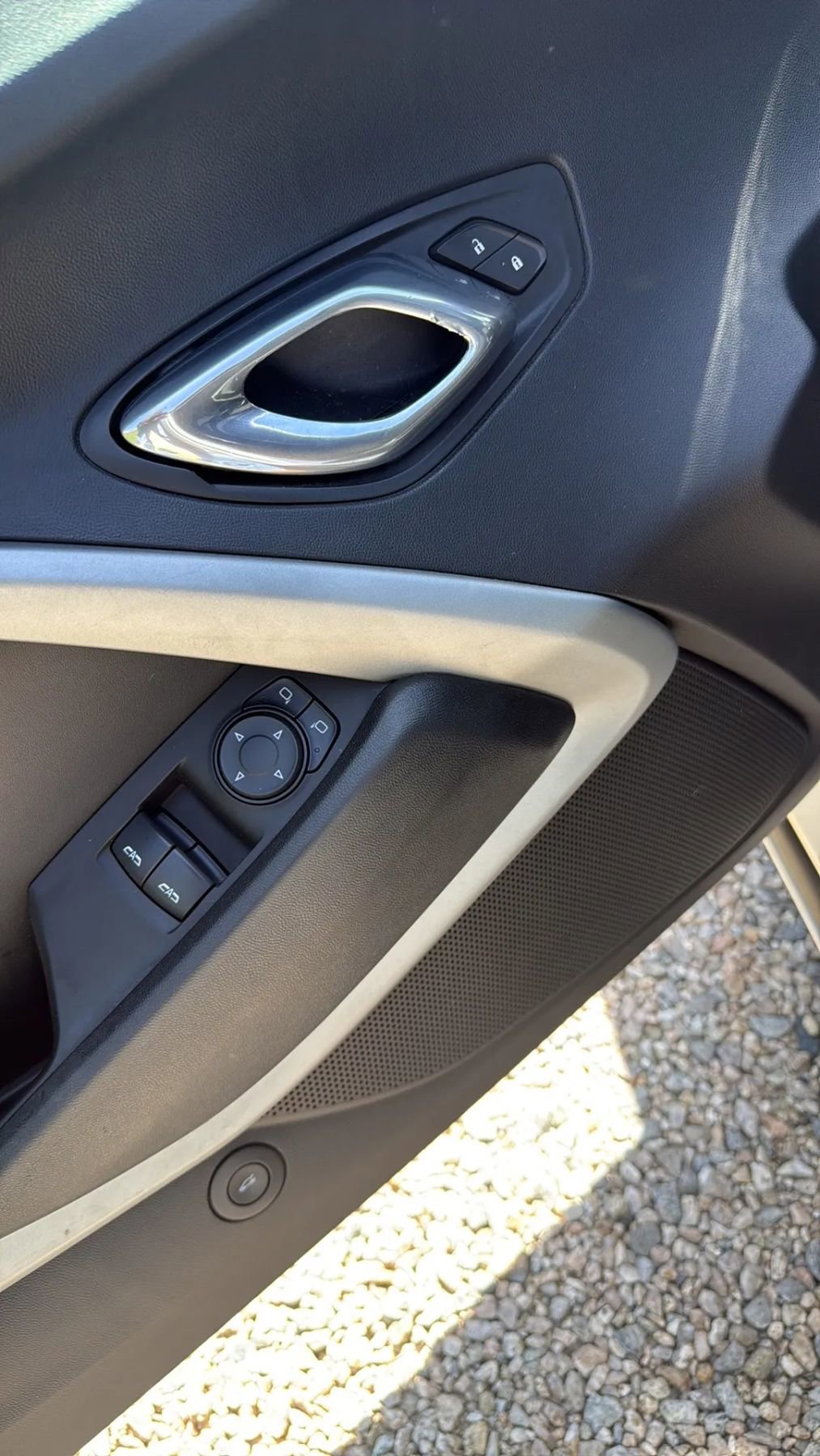 Used 2017 Chevrolet Camaro LT RWD image 13