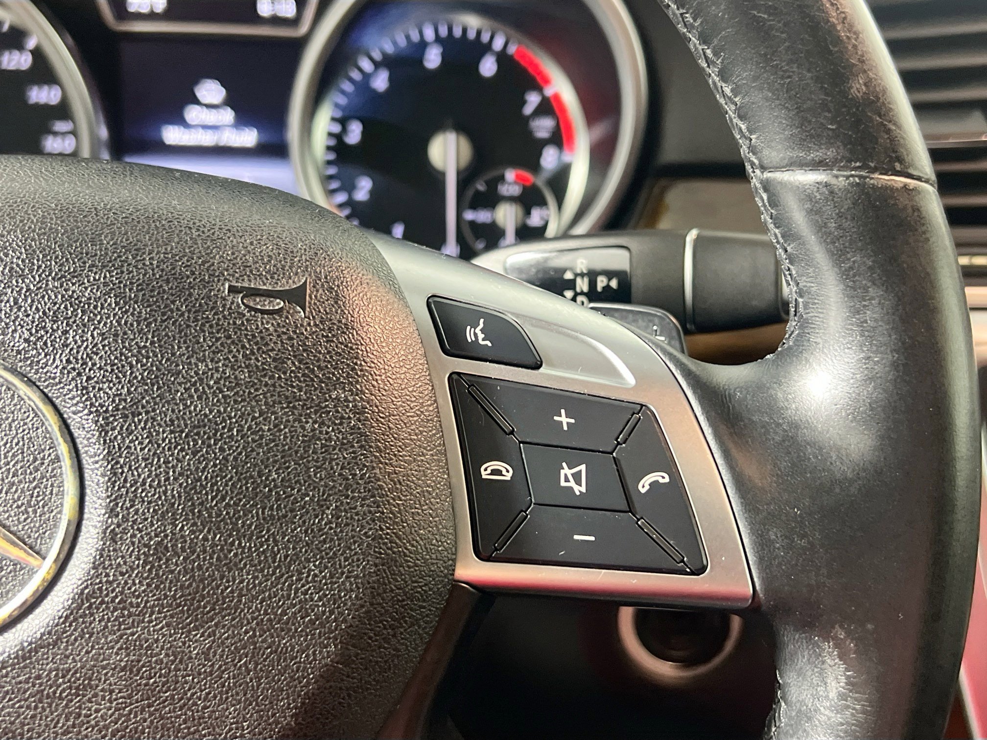 Used 2015 Mercedes-Benz ML 350 4MATIC image 19