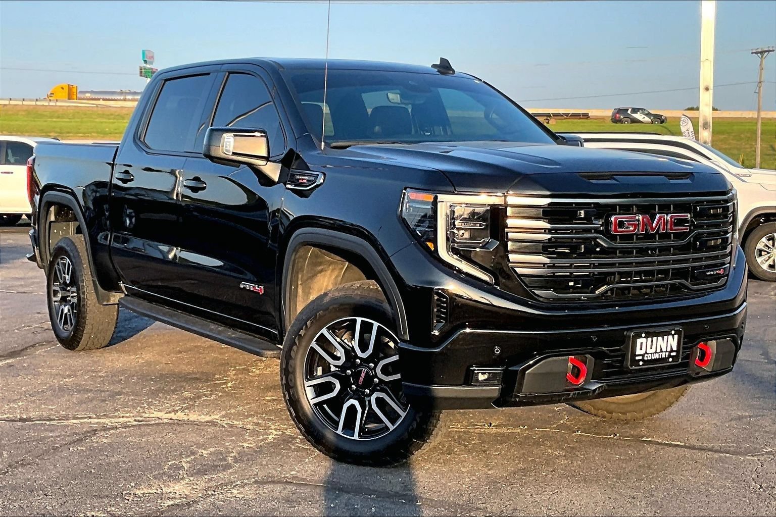 Used 2025 GMC Sierra 1500 AT4 w/ AT4 Premium Package AWD/4WD image 11
