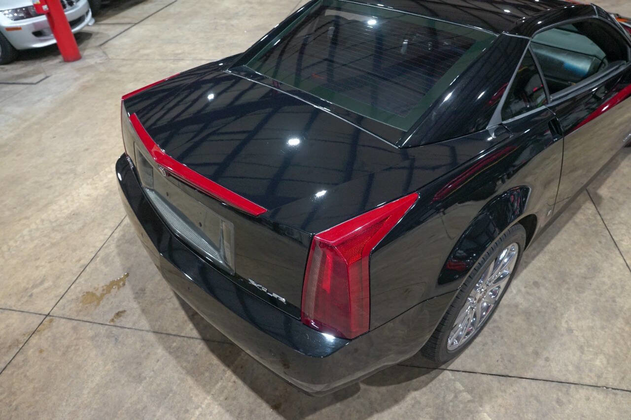 Used 2008 Cadillac XLR V RWD image 34