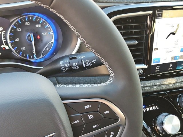 New 2026 Chrysler Pacifica Select image 18