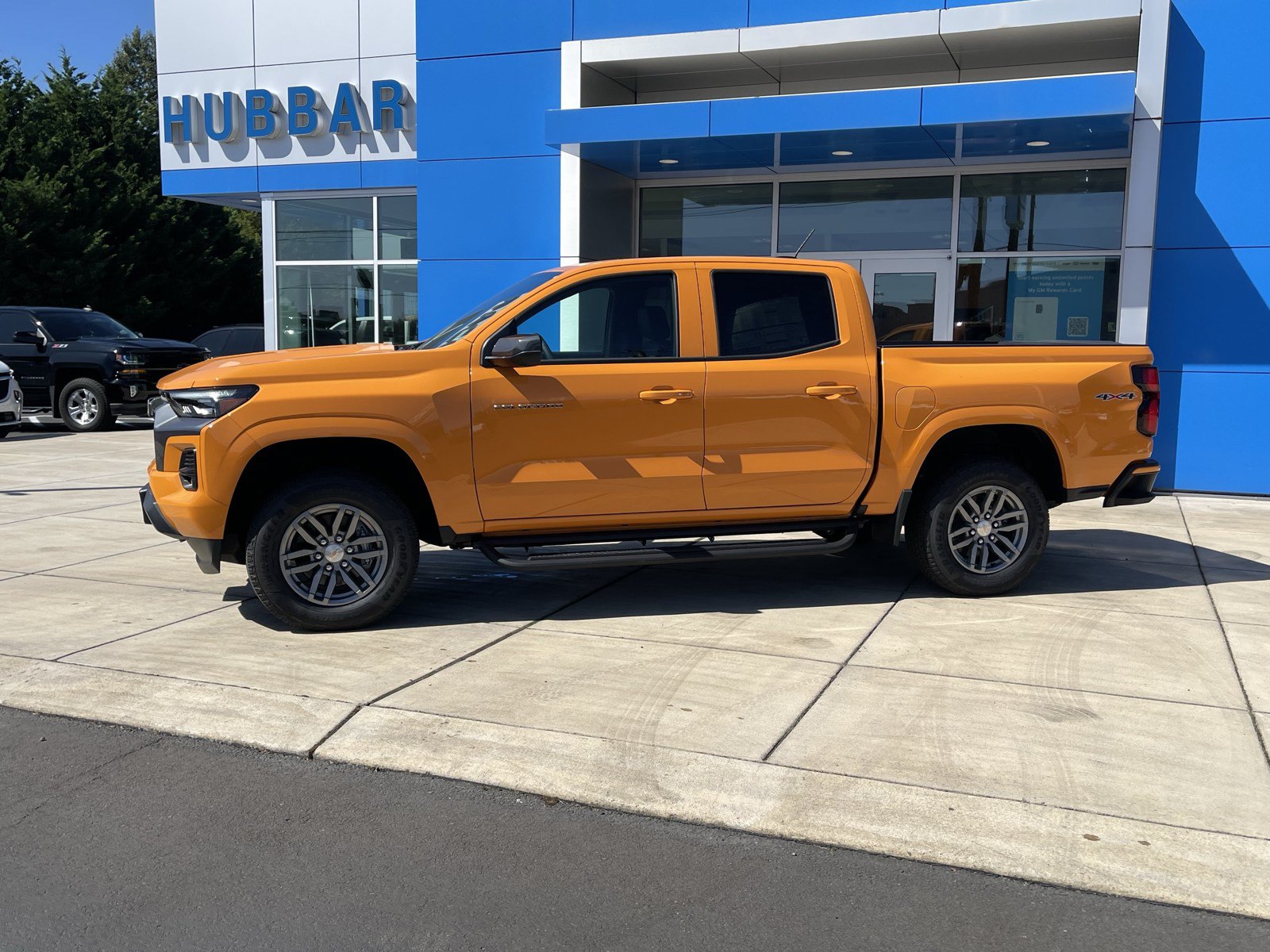 New 2026 Chevrolet Colorado LT w/ LT Convenience Package AWD/4WD image 2