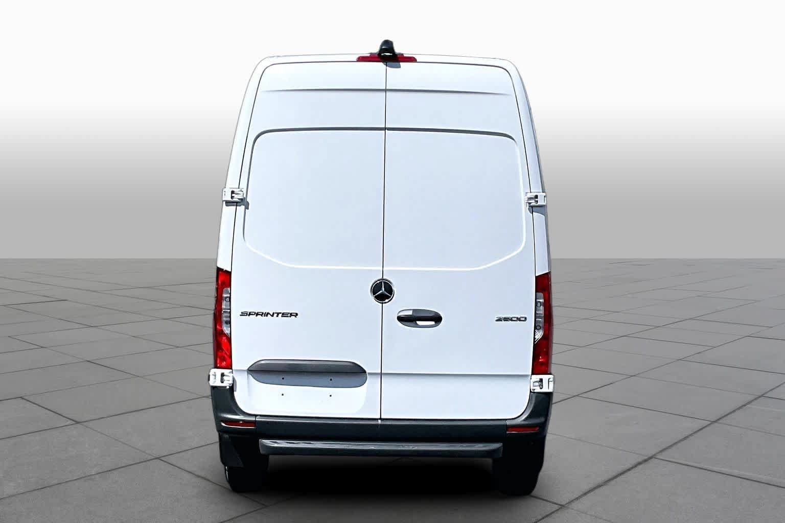 Used 2020 Mercedes-Benz Sprinter 2500 image 5