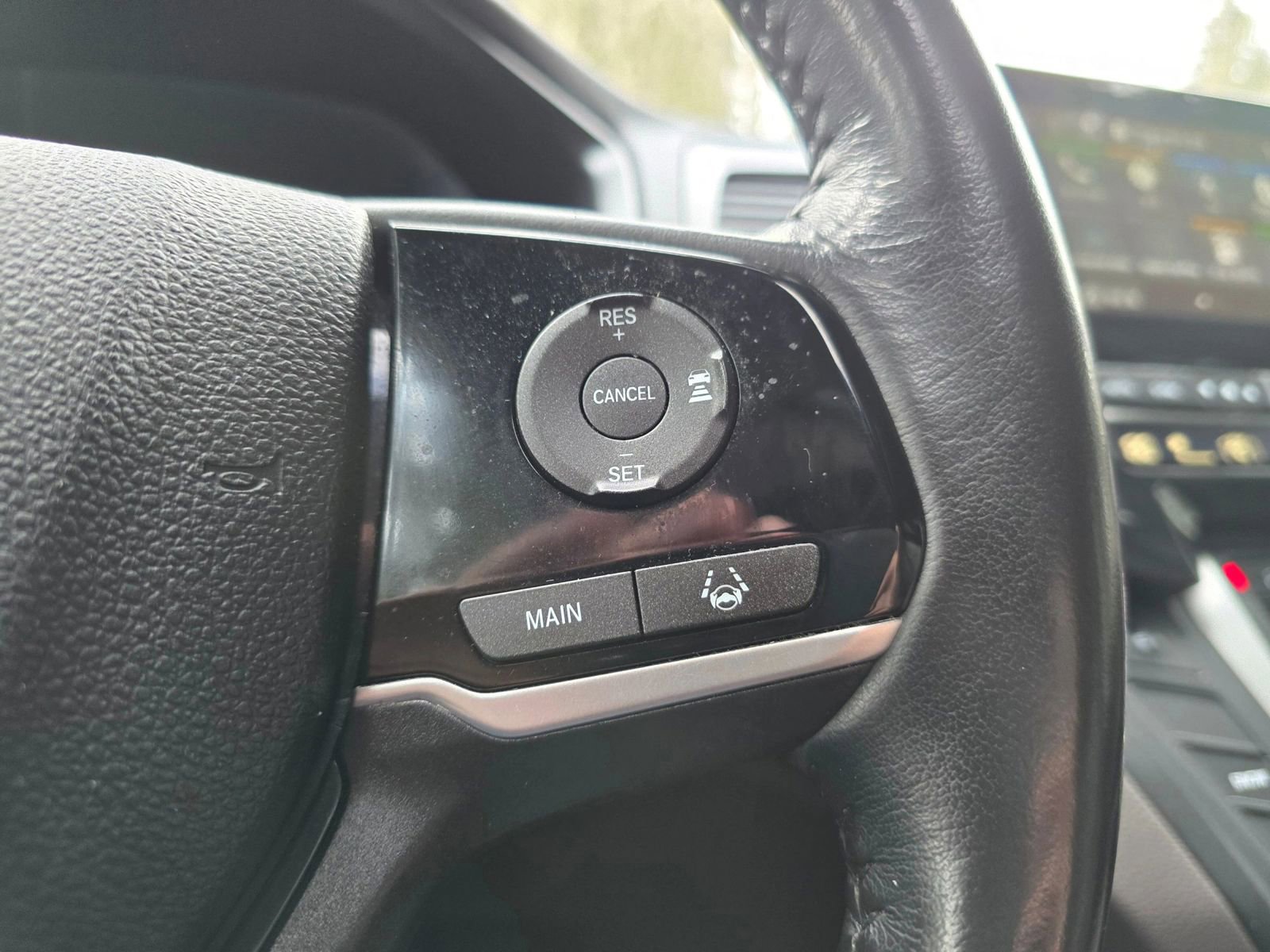 Used 2018 Honda Odyssey EX-L image 28