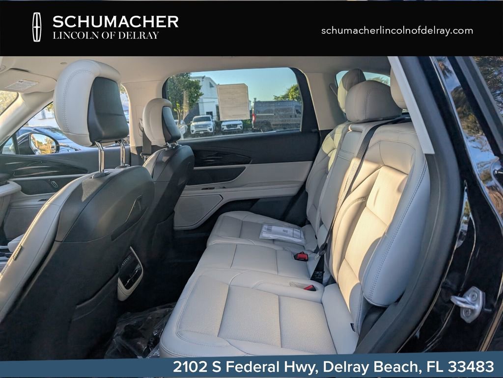 New 2026 Lincoln Nautilus Premier AWD/4WD image 13