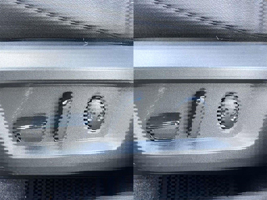 Certified 2024 Nissan Rogue SL w/ SL Premium Package image 30