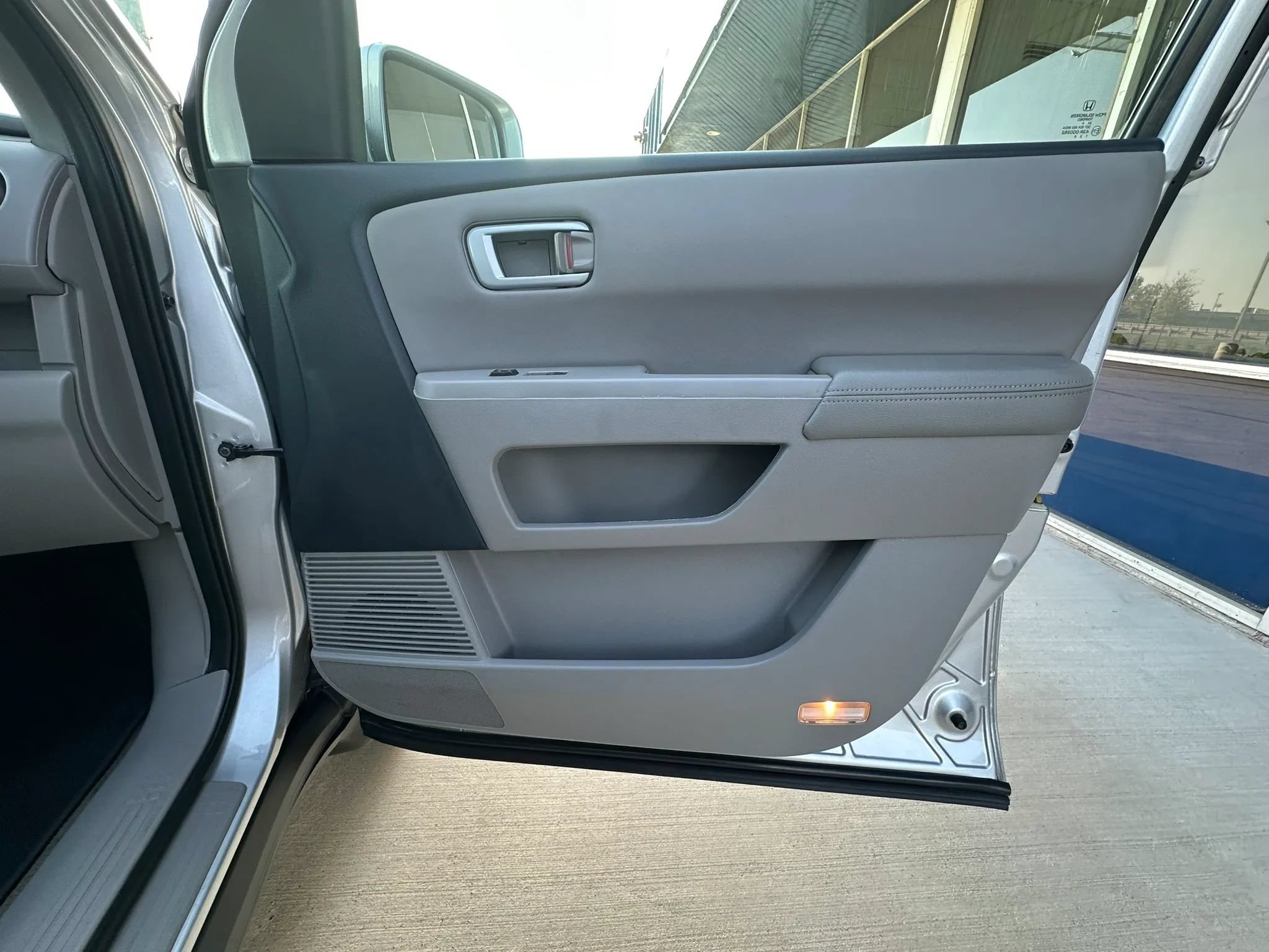 Used 2015 Honda Pilot Touring image 39