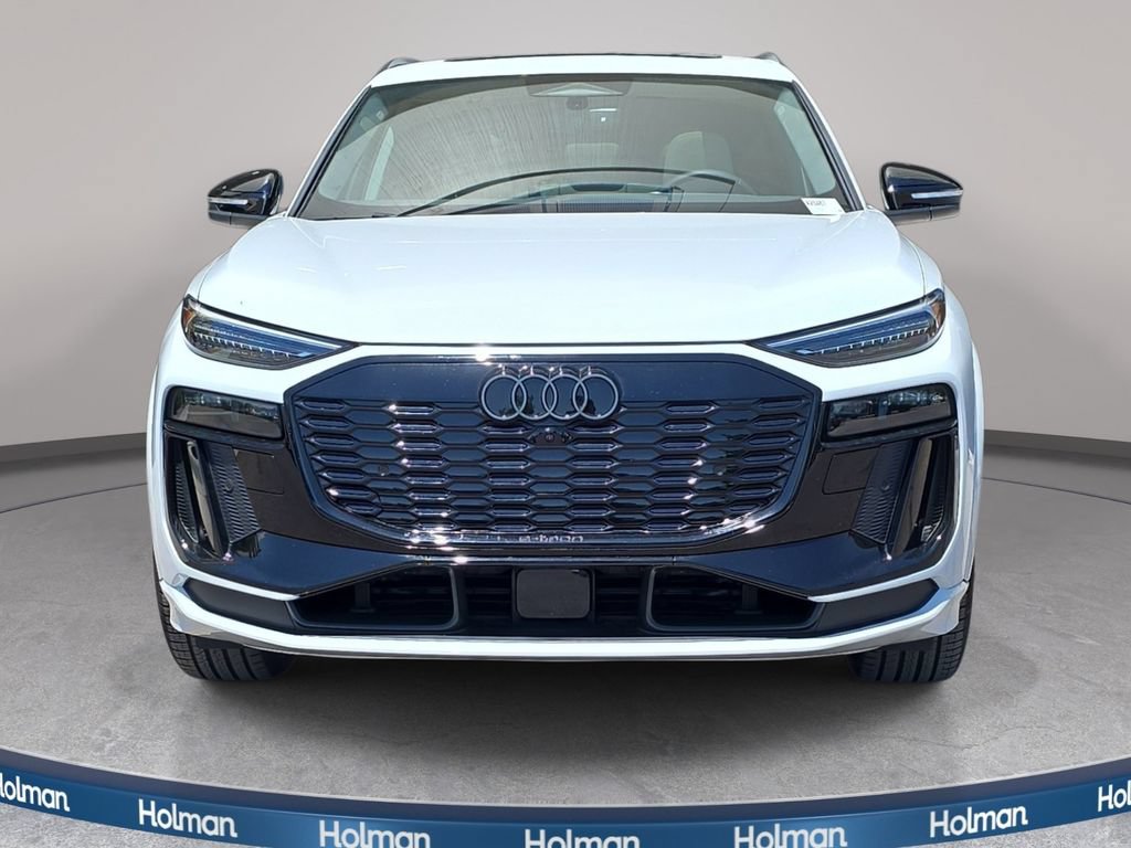 New 2027 Audi Q6 e-tron Prestige AWD/4WD image 2