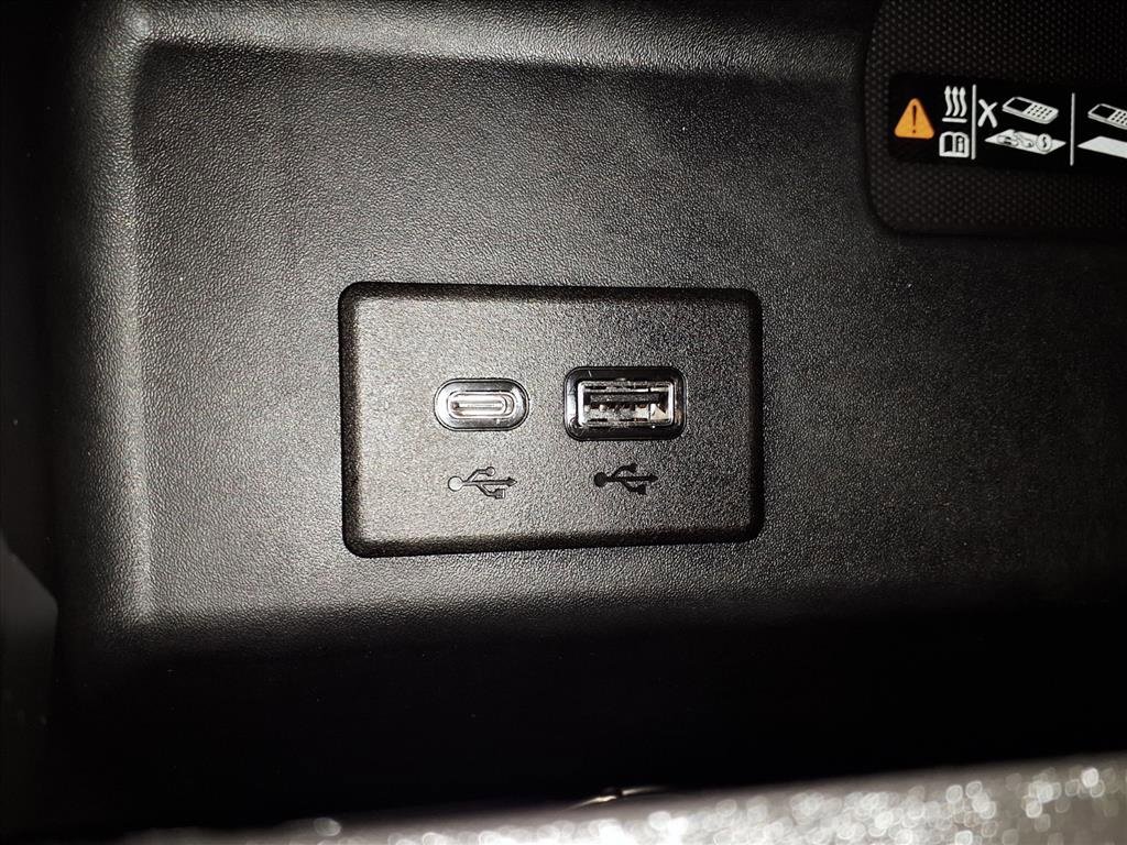 Used 2022 Chevrolet Silverado 1500 LT image 16