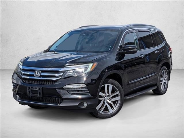 Used 2016 Honda Pilot Touring image 1