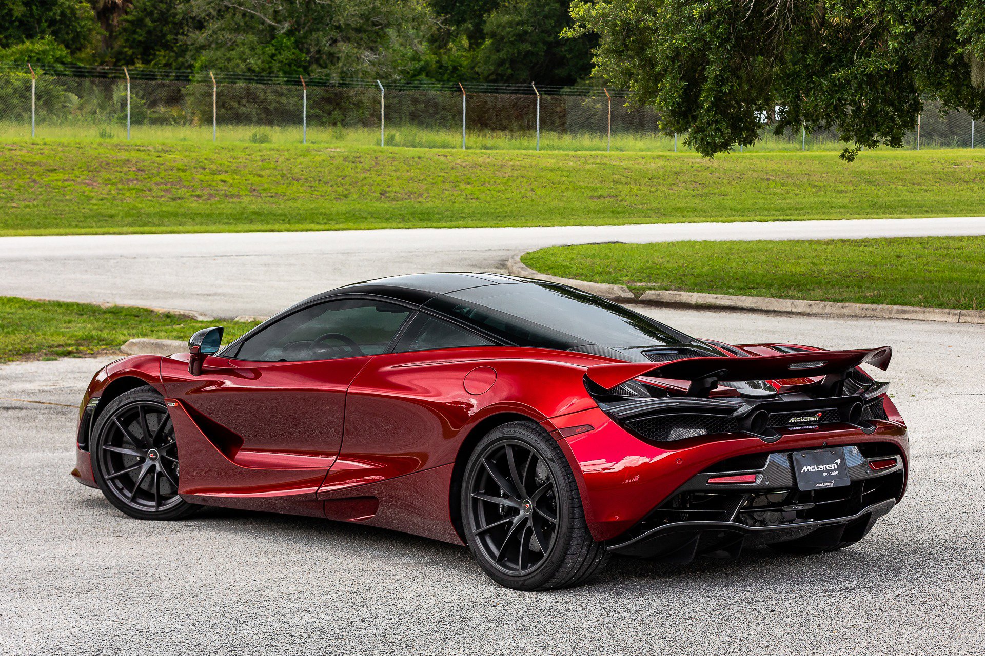 Used 2018 McLaren 720S Luxury RWD image 33