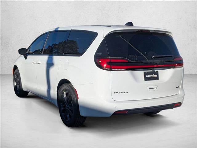 New 2026 Chrysler Pacifica Select AWD/4WD image 9