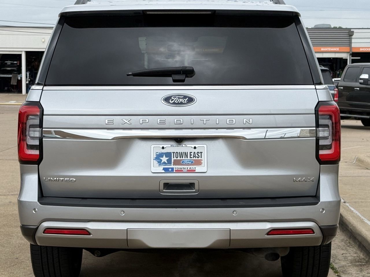 Used 2023 Ford Expedition Max Limited image 8
