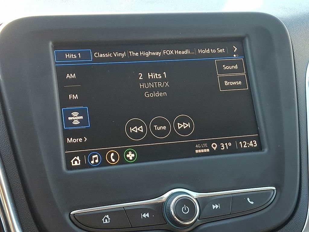 Used 2023 Chevrolet Equinox LT image 17