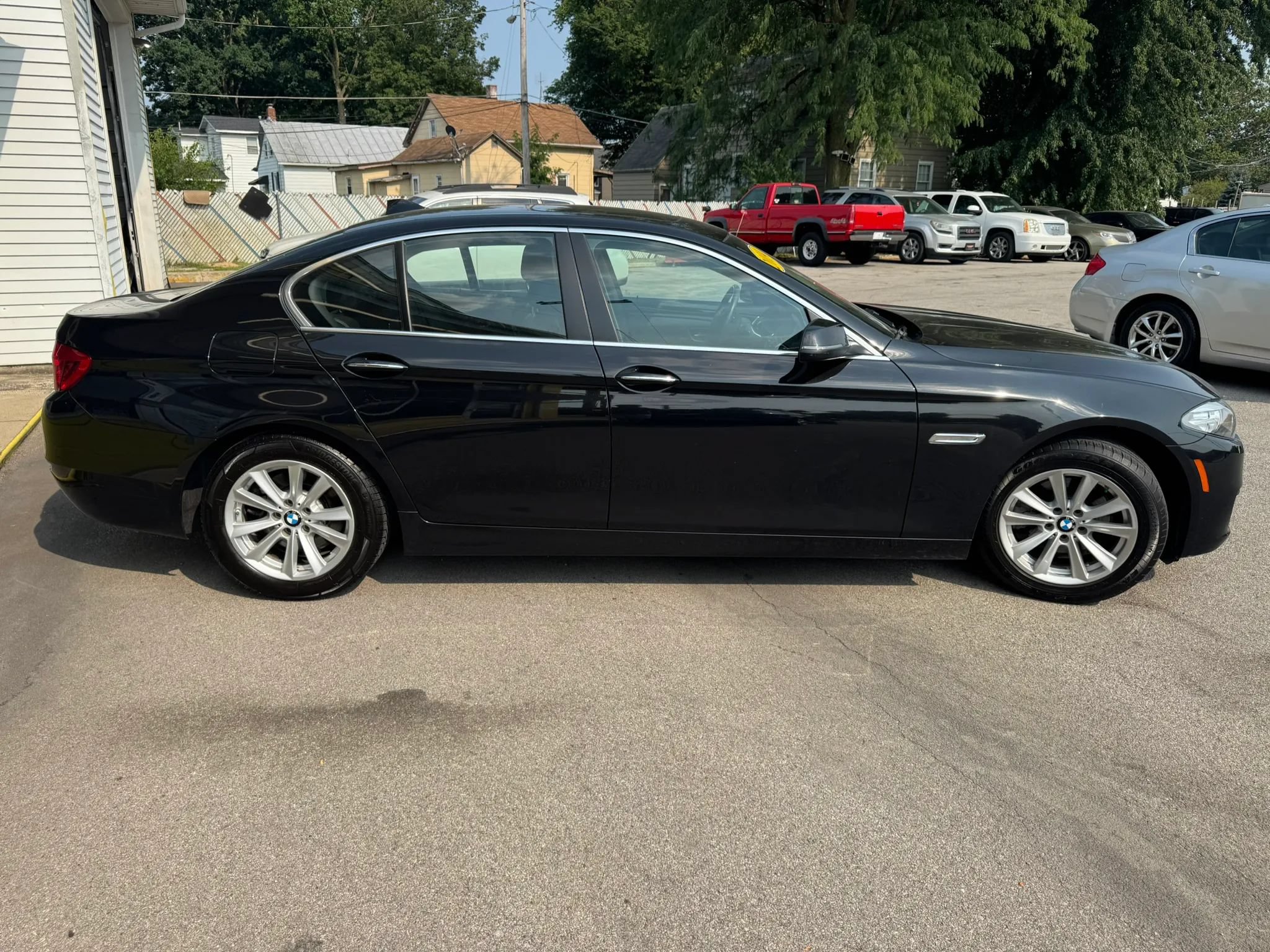Used 2014 BMW 528i xDrive Sedan AWD/4WD image 9