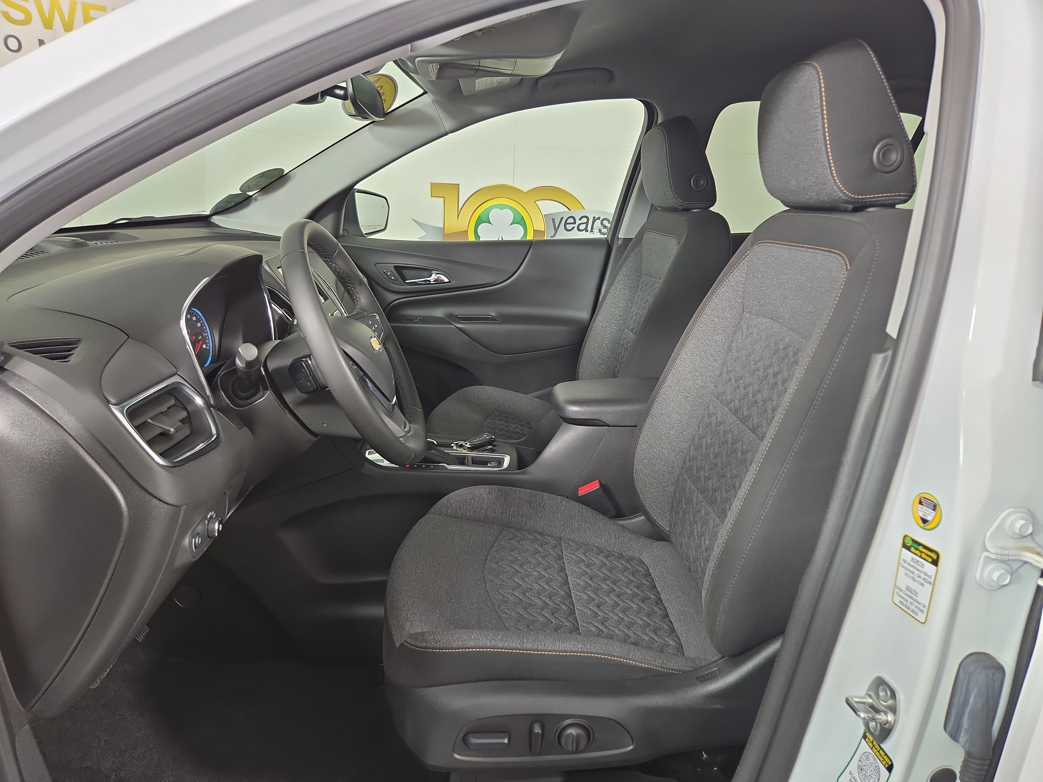 Certified 2024 Chevrolet Equinox LT FWD image 11