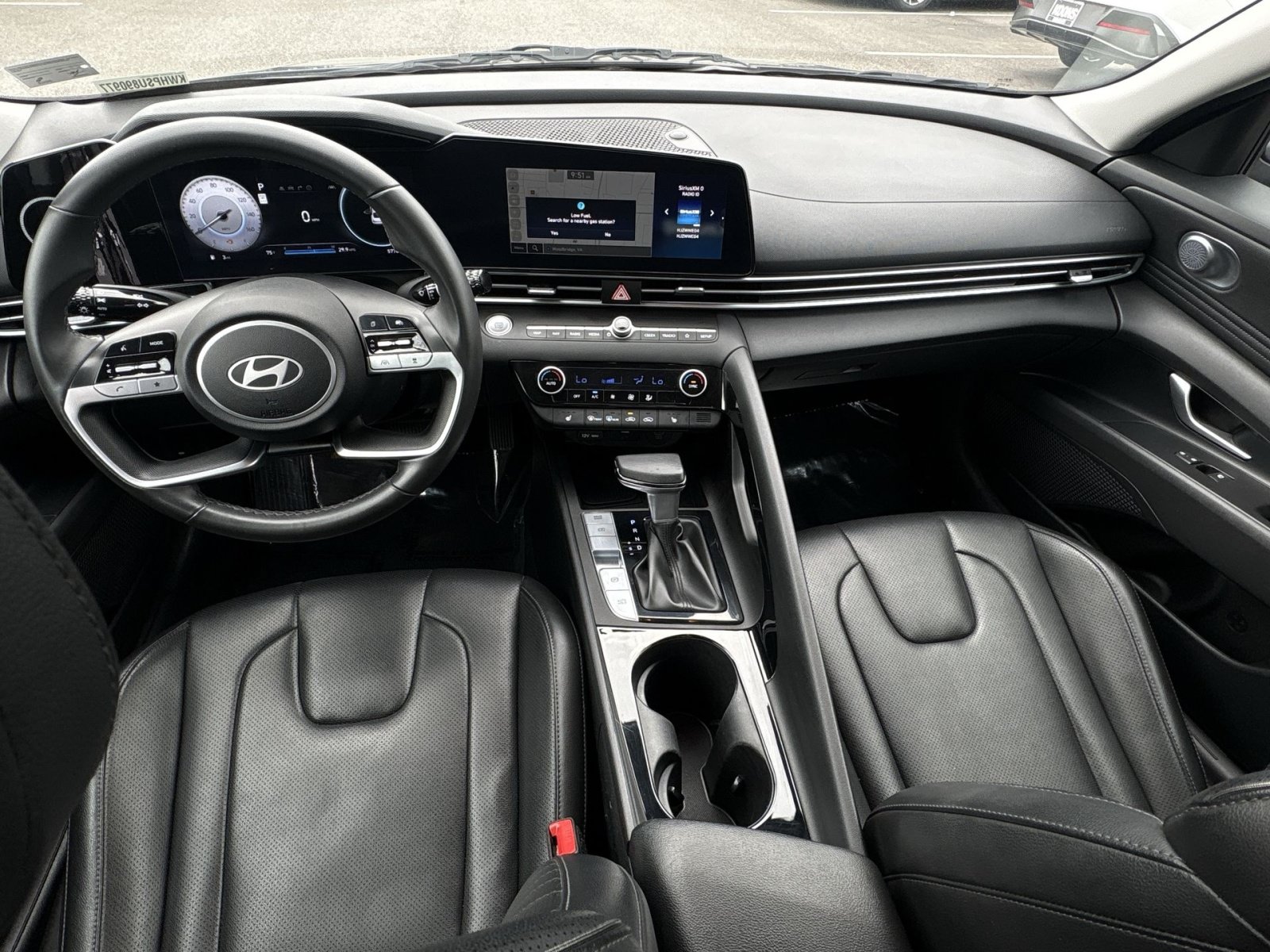 Certified 2025 Hyundai Elantra Limited FWD image 23