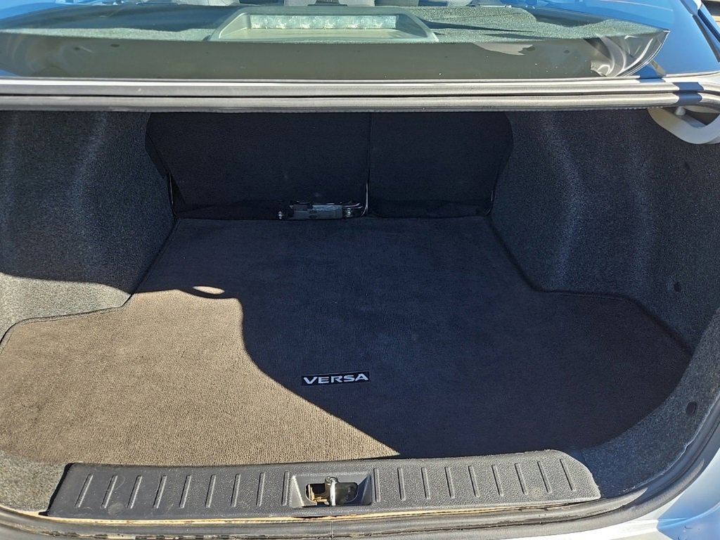 Used 2023 Nissan Versa SV image 30