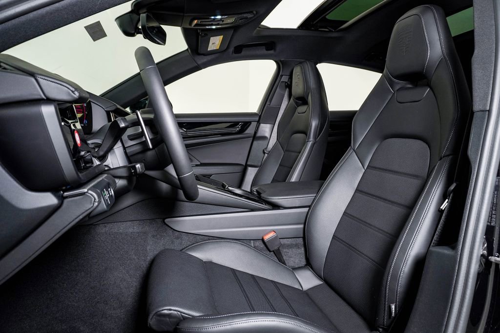 New 2026 Porsche Panamera 4 AWD/4WD image 5