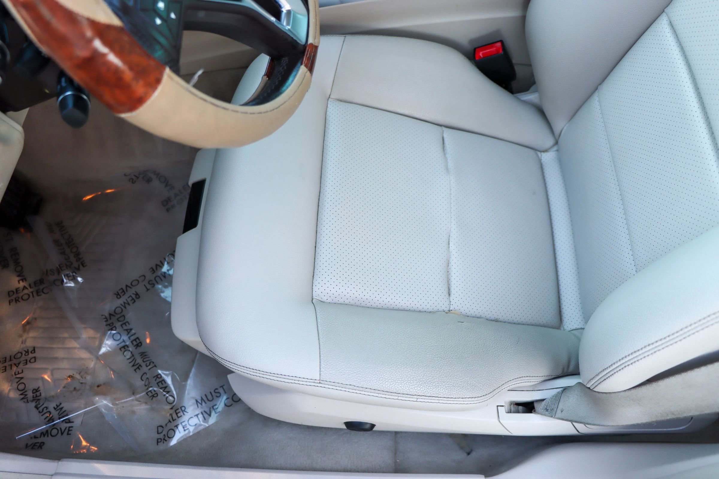 Used 2014 Mercedes-Benz E 350 Sedan image 16