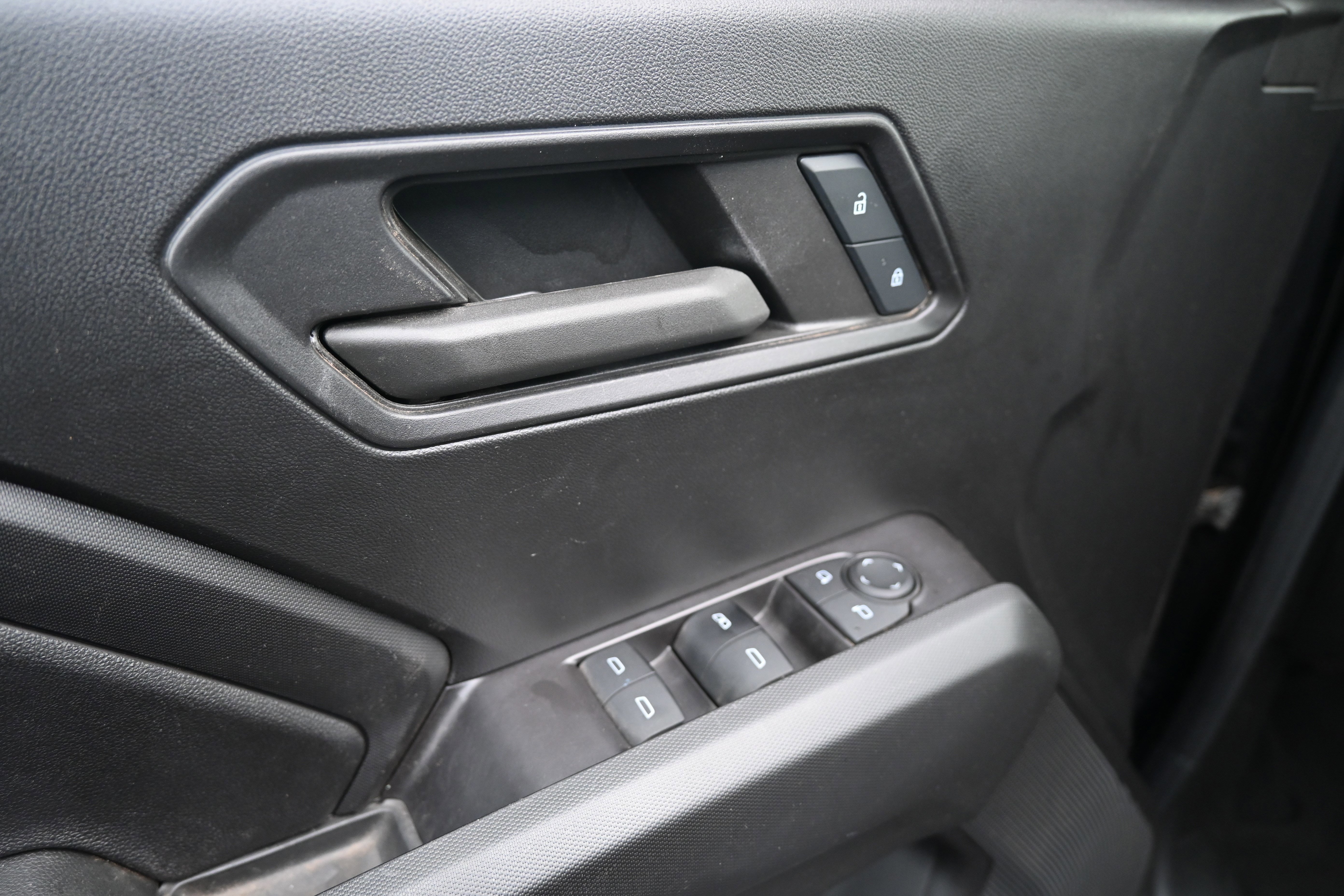 Used 2024 Chevrolet Colorado Trail Boss AWD/4WD image 15