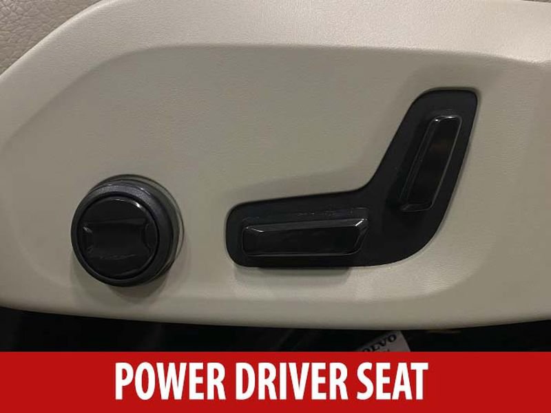 Used 2023 Volvo XC60 B5 Plus FWD image 8
