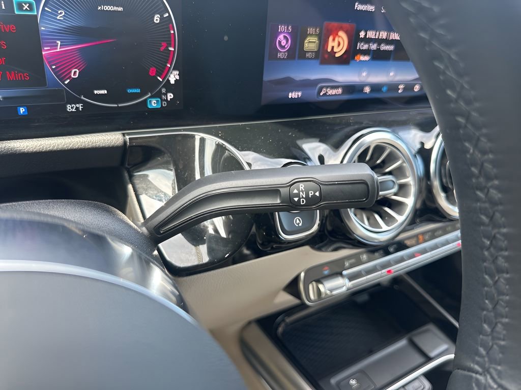 Used 2025 Mercedes-Benz GLA 250 image 17