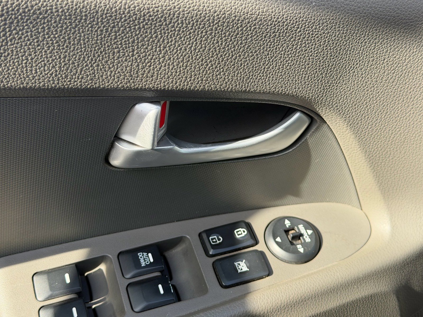 Used 2013 Kia Sportage LX image 8