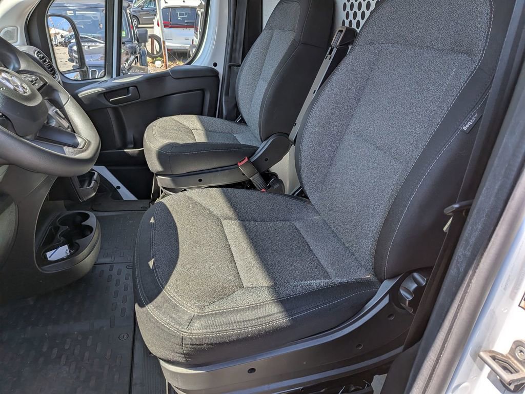 Used 2023 RAM ProMaster 2500 image 17